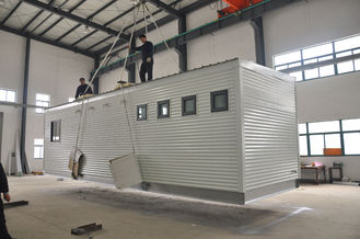Porcellana Case modulari australiane bianche/case modulari prefabbricate per le docce fornitore